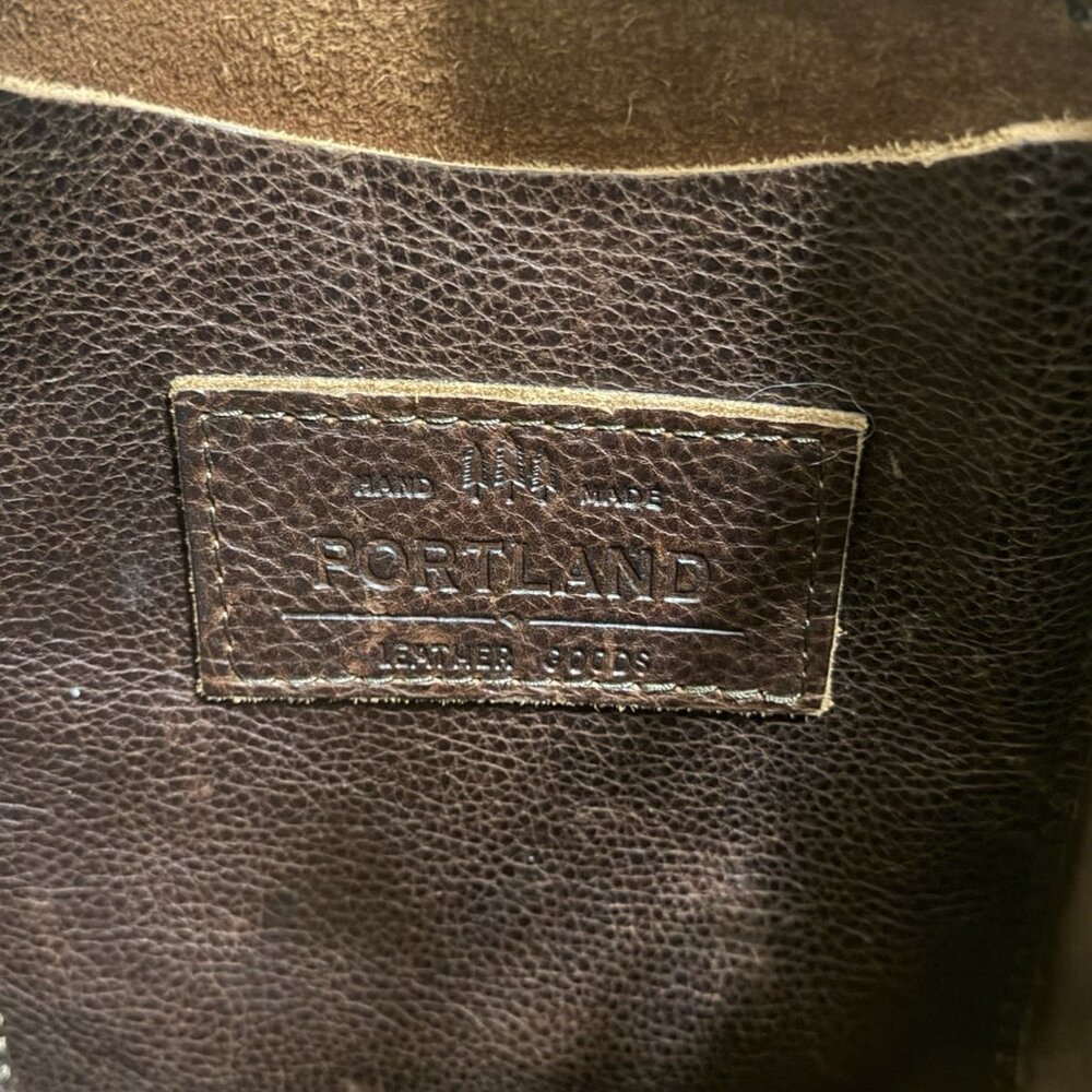 Portland Leather Goods 'Almost Perfect' leather zipper tote bag - Picture 6 of 6